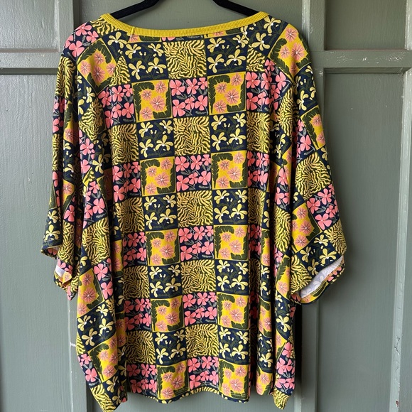 NWT Target Latino Heritage Cropped Tee 2X - Picture 2 of 6